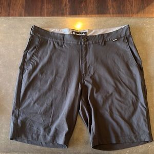 Travis Matthew Shorts - Starnes - Black - 33